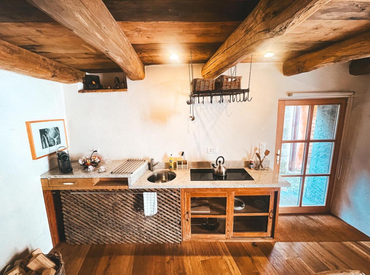 Case Di Sotto, House & Breakfast Muralto Exterior photo